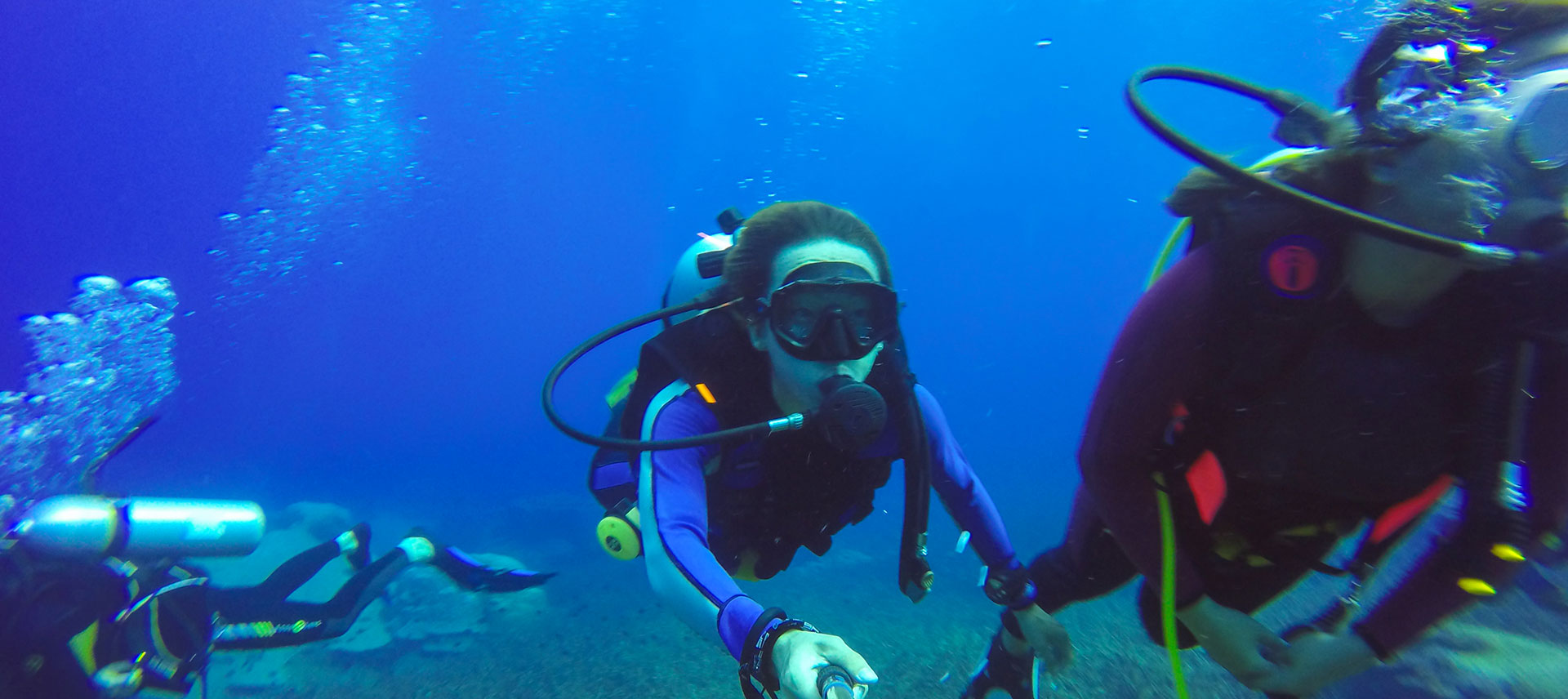 buceo-quienes-somos-galapagos-with-us